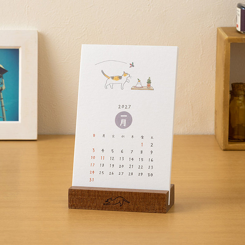 Midori 2027 Stand Calendar - Cats